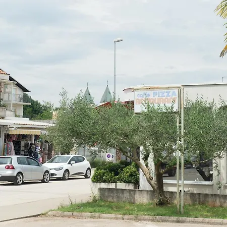 住宿加早餐酒店 Pansion Palma Međugorje